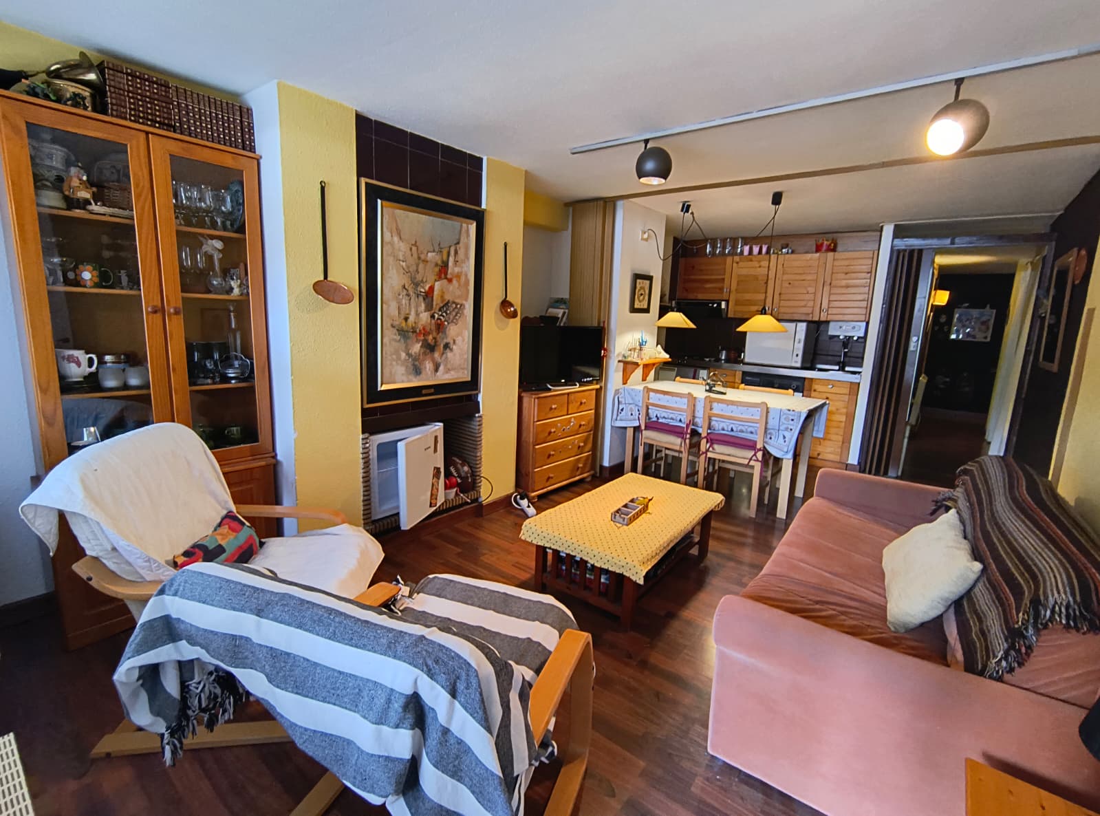 salón de apartamento en Cerler para reformar