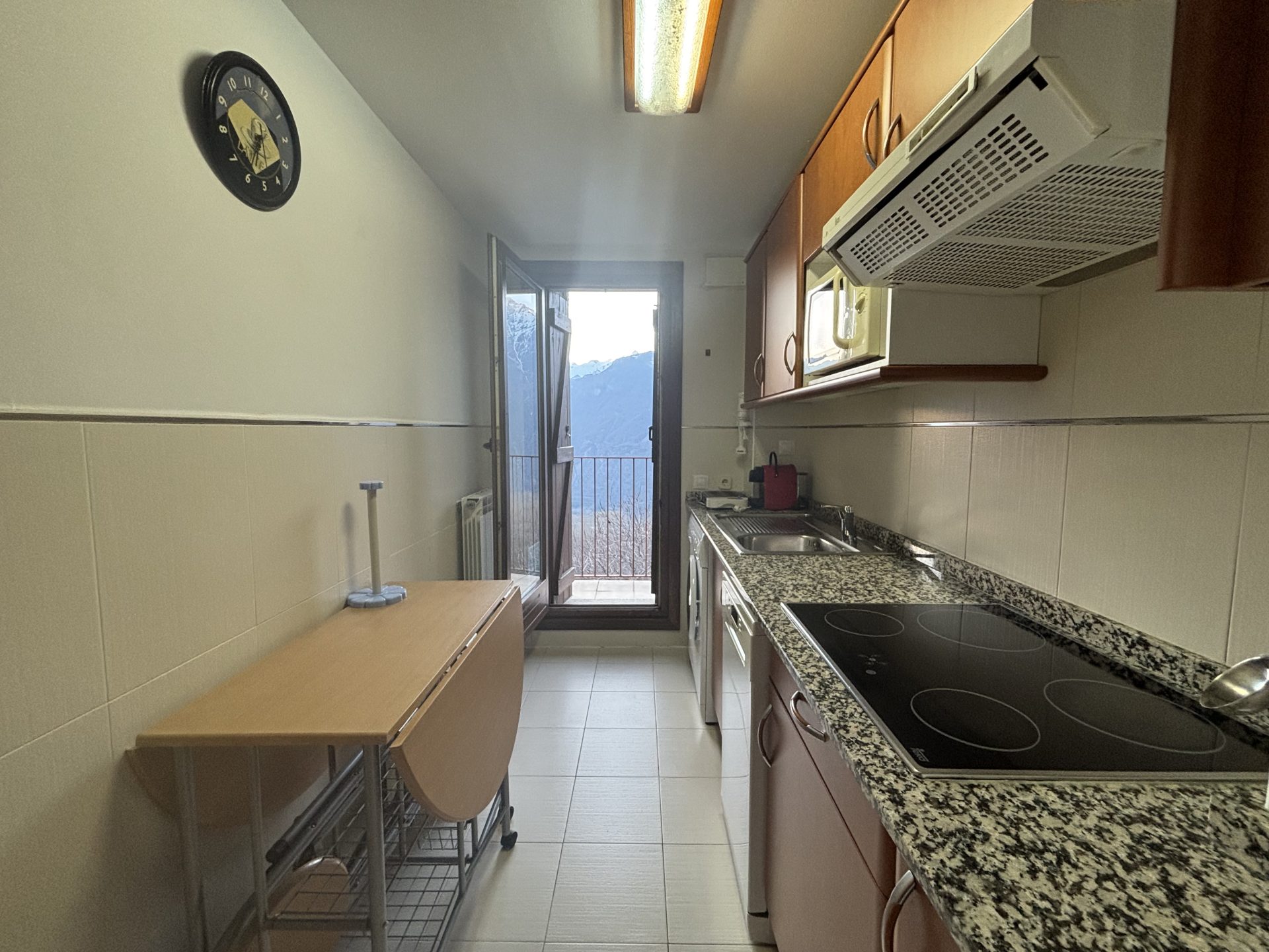 Cocina equipada del apartamento D4 en Cerler