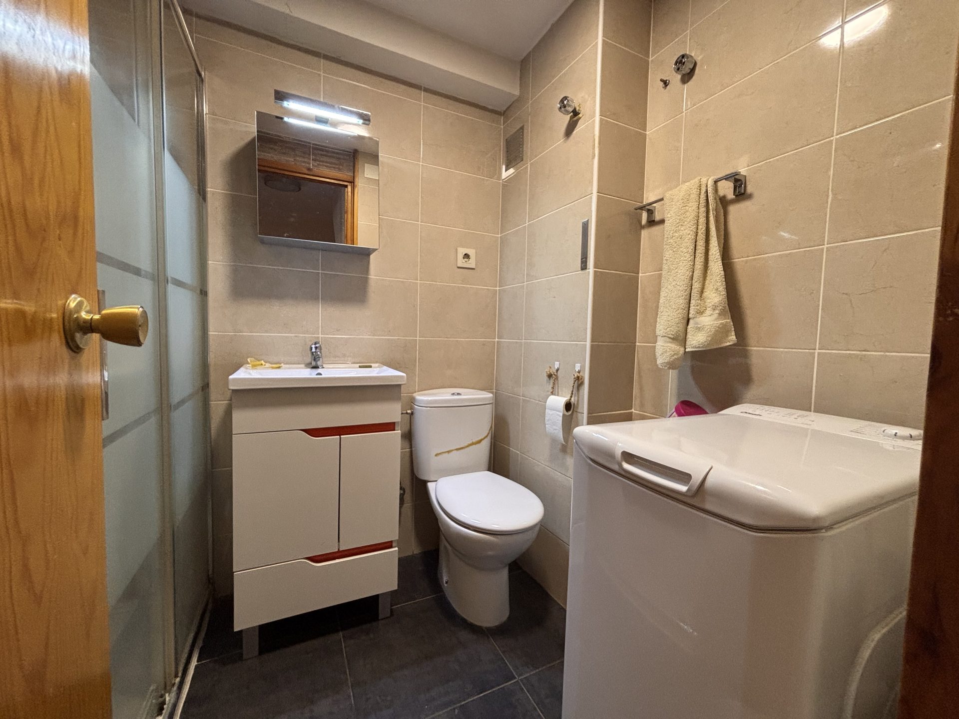 baño de apartamento en Cerler cerca de las pistas de esquí